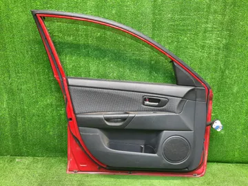 ДВЕРЬ НА MAZDA AXELA BK5P