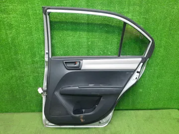 ДВЕРЬ НА TOYOTA AXIO NZE161