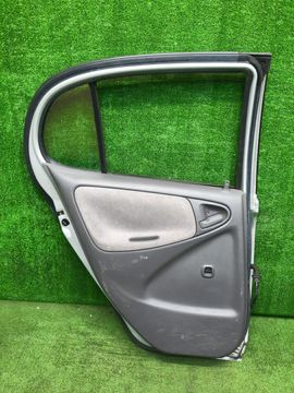 ДВЕРЬ НА TOYOTA PLATZ NCP12