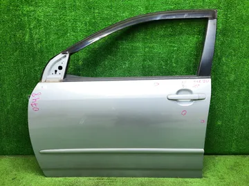ДВЕРЬ НА TOYOTA RUNX NZE121