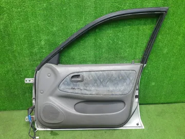 ДВЕРЬ НА TOYOTA COROLLA AE100