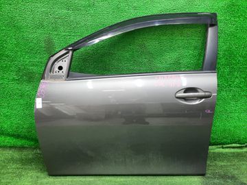 ДВЕРЬ НА TOYOTA FIELDER NZE141