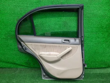 ДВЕРЬ НА HONDA CIVIC FERIO ES3