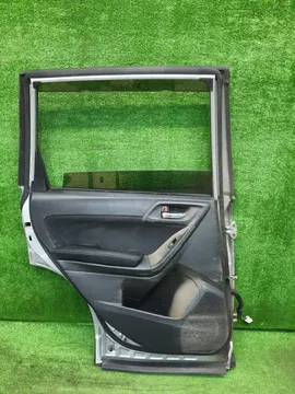 ДВЕРЬ НА SUBARU FORESTER SJ5