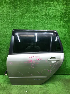 ДВЕРЬ НА TOYOTA COROLLA FIELDER NZE124G