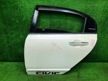 ДВЕРЬ НА HONDA CIVIC FD3
