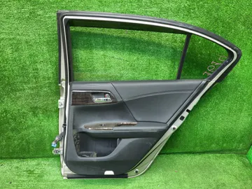 ДВЕРЬ НА HONDA ACCORD CR6