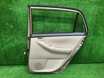 ДВЕРЬ НА TOYOTA RUNX NZE121