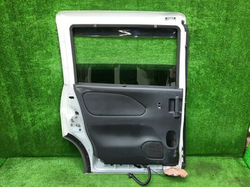 ДВЕРЬ НА NISSAN SERENA C27