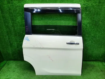 ДВЕРЬ НА NISSAN SERENA C27