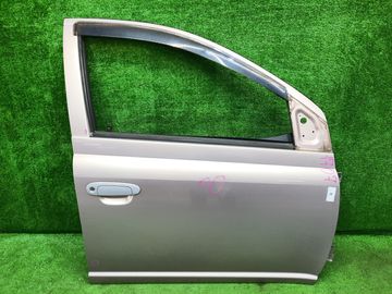 ДВЕРЬ НА TOYOTA VITZ SCP10