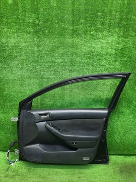 ДВЕРЬ НА TOYOTA AVENSIS AZT250