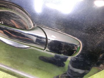 ДВЕРЬ НА MAZDA DEMIO DY3W