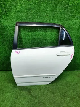 ДВЕРЬ НА TOYOTA RUNX NZE121
