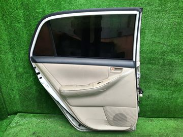 ДВЕРЬ НА TOYOTA RUNX NZE124