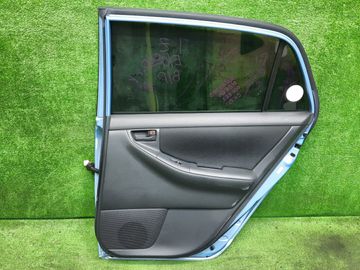 ДВЕРЬ НА TOYOTA RUNX NZE124
