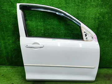 ДВЕРЬ НА MAZDA DEMIO DY3W