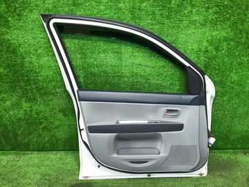 ДВЕРЬ НА MAZDA DEMIO DY3W