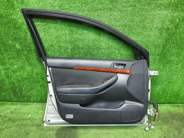 ДВЕРЬ НА TOYOTA AVENSIS AZT250