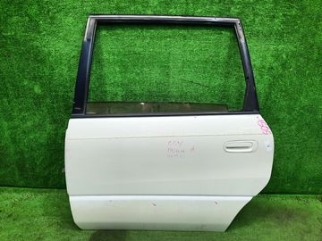 ДВЕРЬ НА TOYOTA IPSUM SXM10
