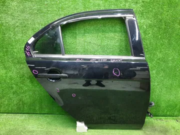 ДВЕРЬ НА MITSUBISHI GALANT FORTIS CY4A