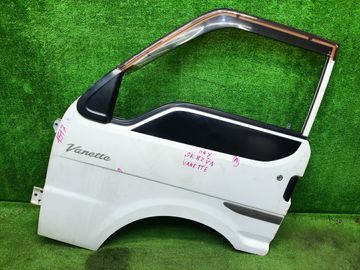 ДВЕРЬ НА MAZDA BONGO SK82V
