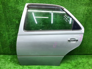 ДВЕРЬ НА TOYOTA VISTA ZZV50