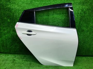 ДВЕРЬ НА TOYOTA PRIUS ZVW50