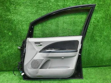 ДВЕРЬ НА MITSUBISHI GRANDIS NA4W