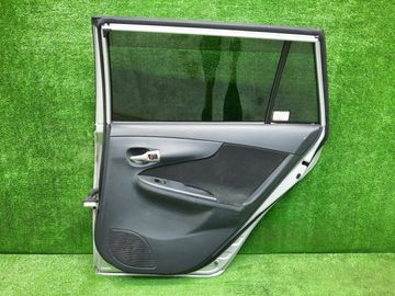 ДВЕРЬ НА TOYOTA FIELDER ZRE144