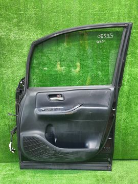 ДВЕРЬ НА TOYOTA NOAH ZRR80