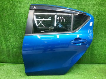 ДВЕРЬ НА TOYOTA AQUA NHP10