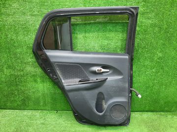 ДВЕРЬ НА TOYOTA IST NCP115
