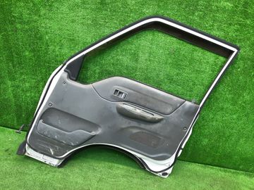 ДВЕРЬ НА MAZDA BONGO SK82L