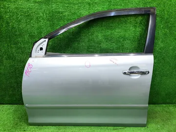 ДВЕРЬ НА TOYOTA PREMIO ZZT240