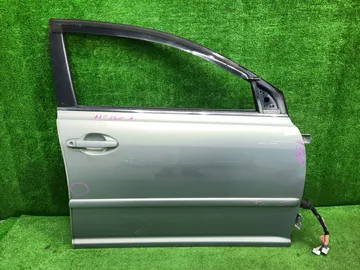 ДВЕРЬ НА TOYOTA AVENSIS AZT250