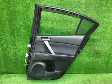 ДВЕРЬ НА MAZDA AXELA BLEFP
