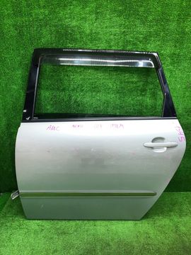 ДВЕРЬ НА TOYOTA IPSUM ACM21