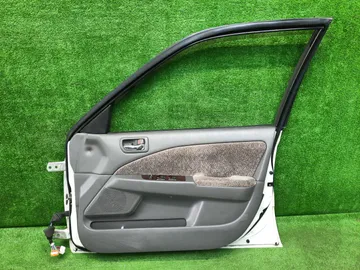 ДВЕРЬ НА TOYOTA PREMIO ST210