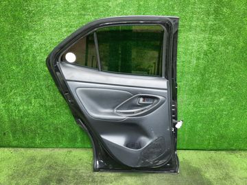 ДВЕРЬ НА TOYOTA YARIS CROSS MXPB15