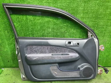 ДВЕРЬ НА HONDA HR-V GH1