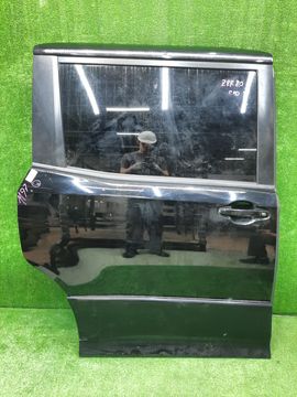 ДВЕРЬ НА TOYOTA NOAH ZRR80