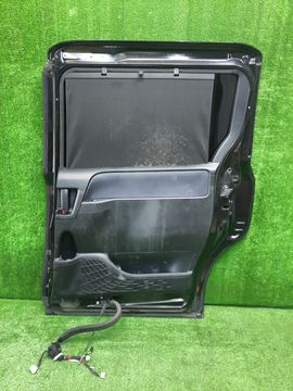 ДВЕРЬ НА TOYOTA NOAH ZRR80