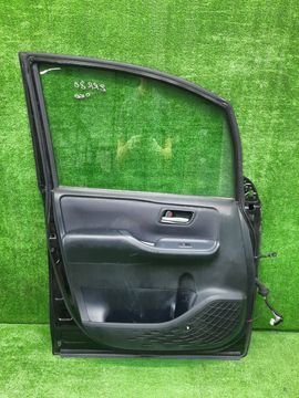 ДВЕРЬ НА TOYOTA NOAH ZRR80