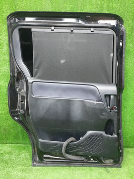 ДВЕРЬ НА TOYOTA NOAH ZRR80