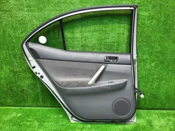 ДВЕРЬ НА TOYOTA ALLION ZZT240