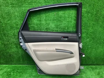 ДВЕРЬ НА TOYOTA PRIUS NHW20