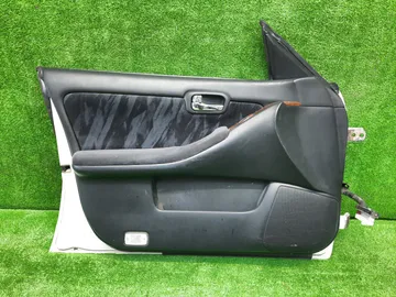 ДВЕРЬ НА NISSAN LAUREL C35