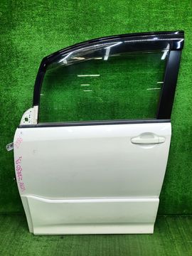ДВЕРЬ НА TOYOTA VOXY ZRR80G 