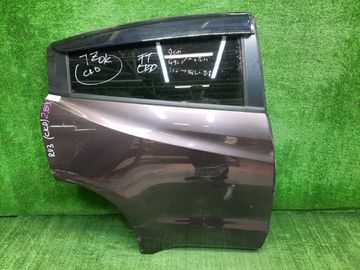 ДВЕРЬ НА HONDA VEZEL RU3